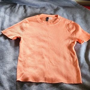 Coral H&M cropped womens tee size small